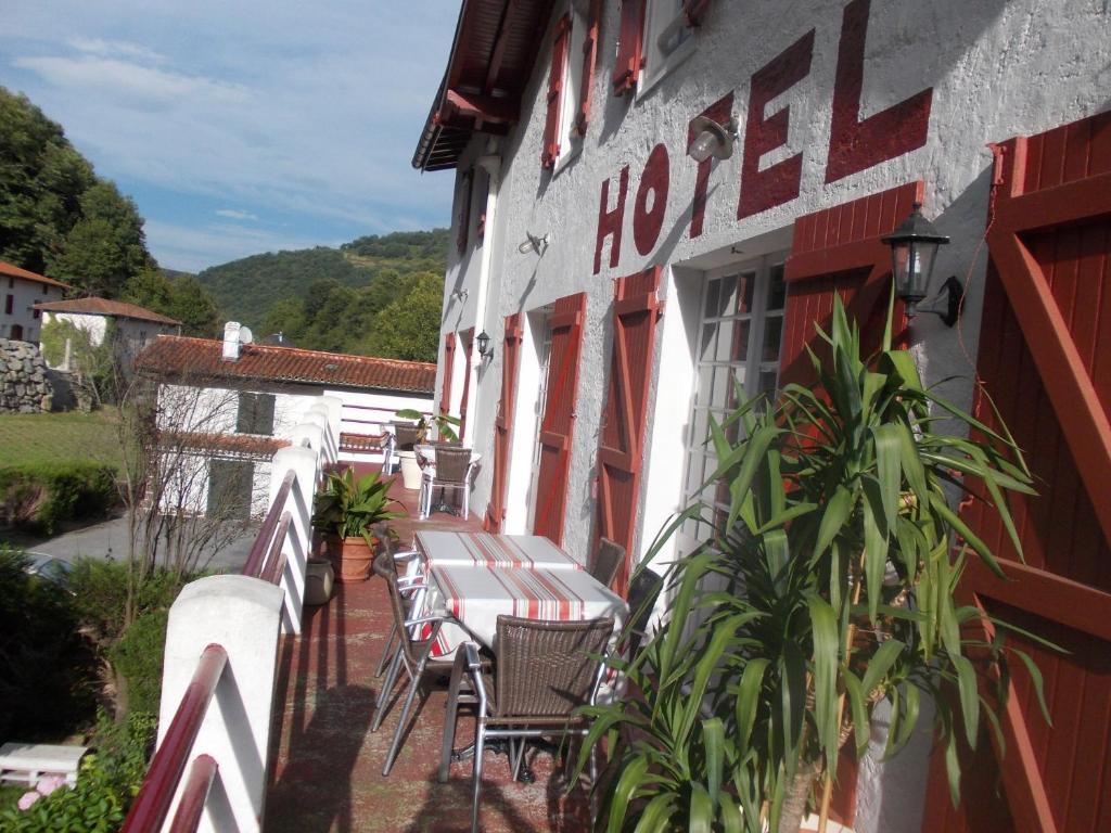 Hotel Le Clementenia Arnéguy Exteriér fotografie