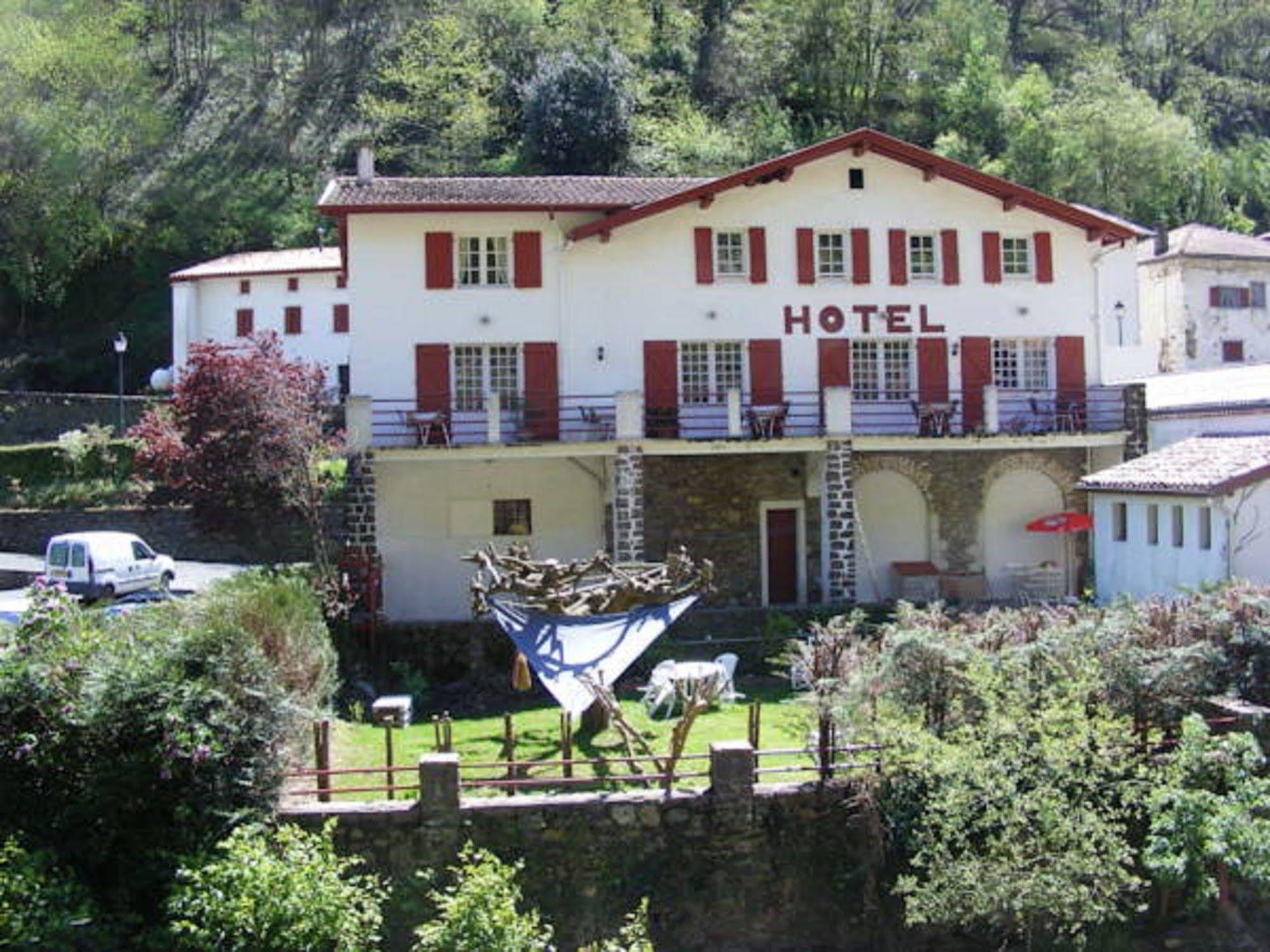 Hotel Le Clementenia Arnéguy Exteriér fotografie